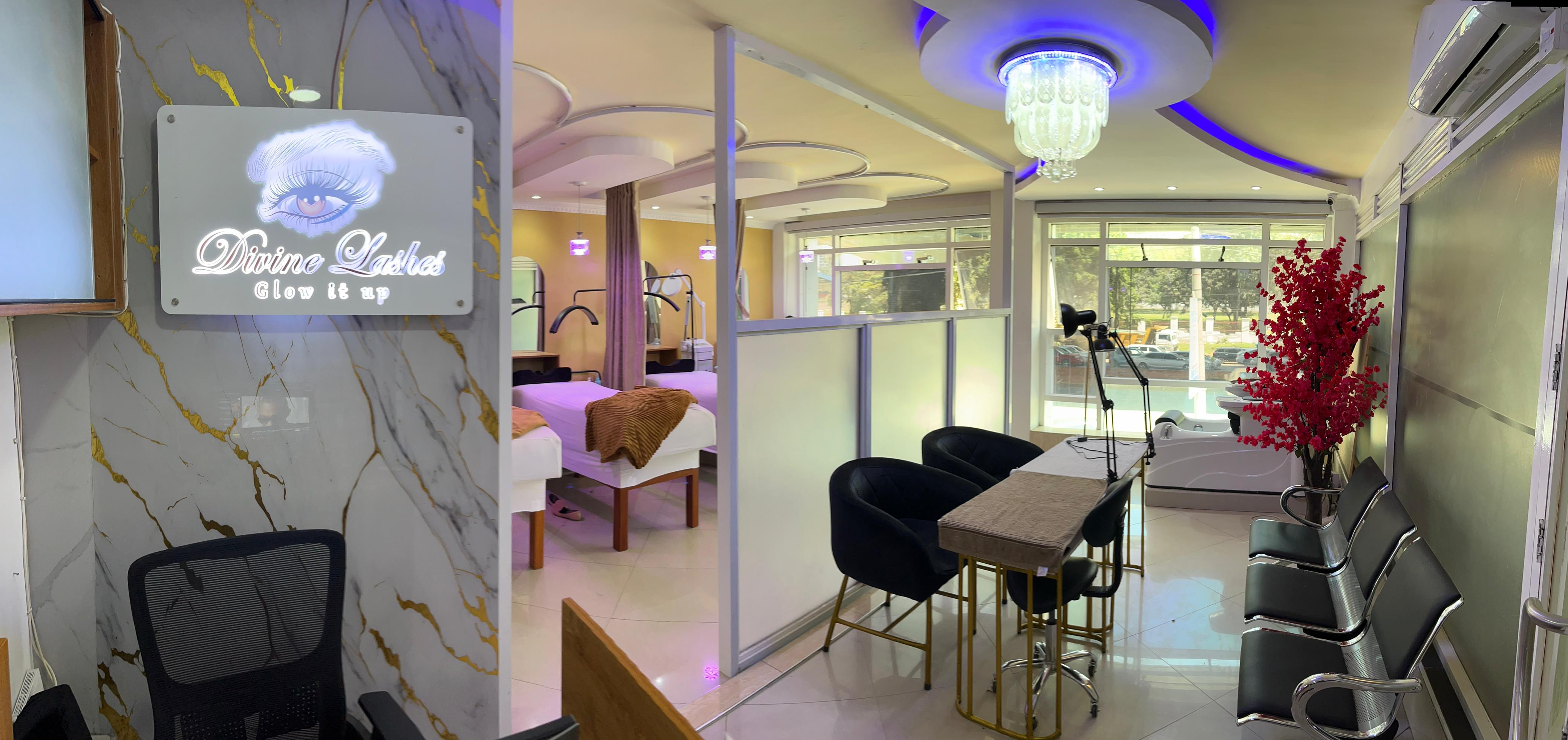 Divine Lashes Boutique